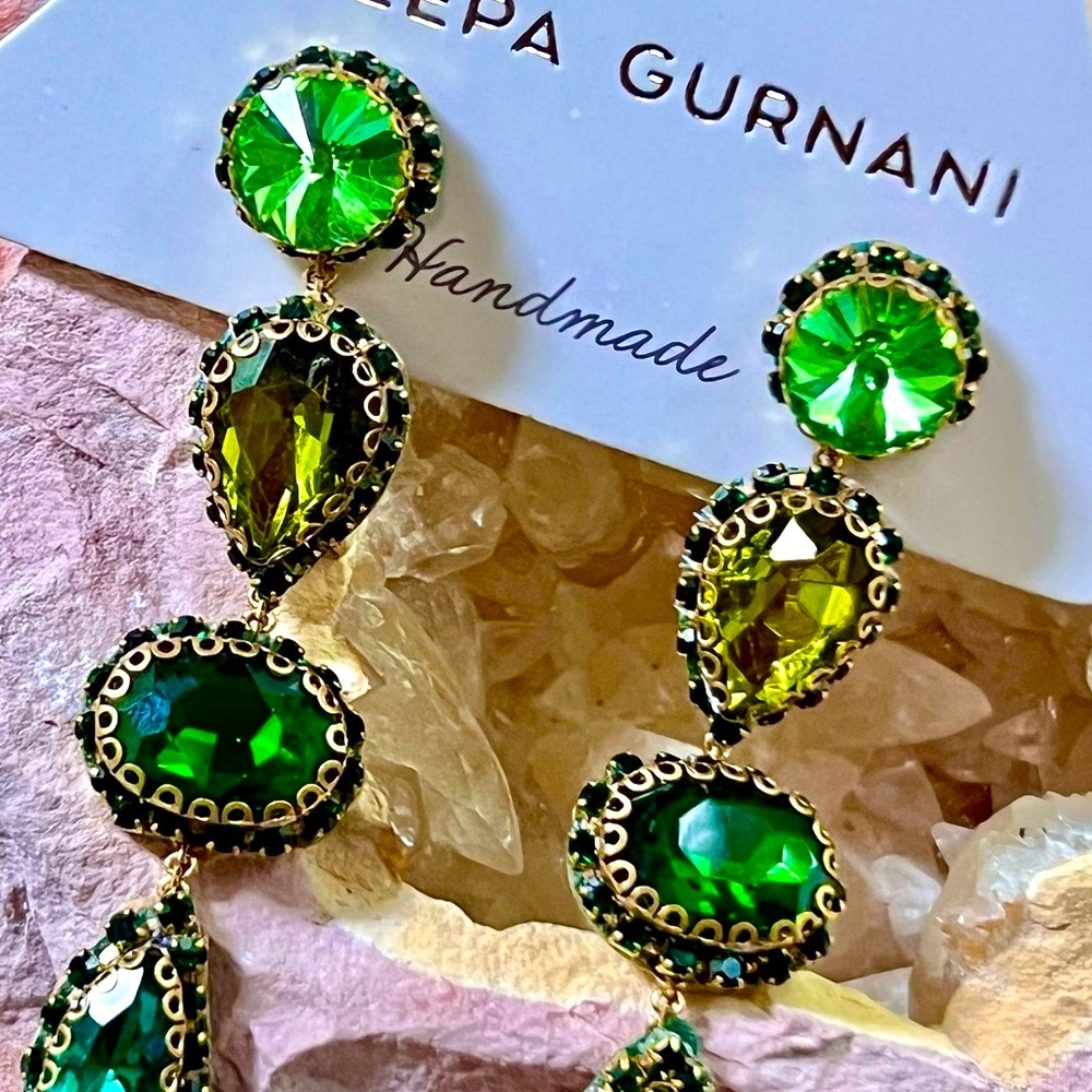 NWT Deepa Gurnani Beaded Crystal Chandeliers - Picture 7 of 14
